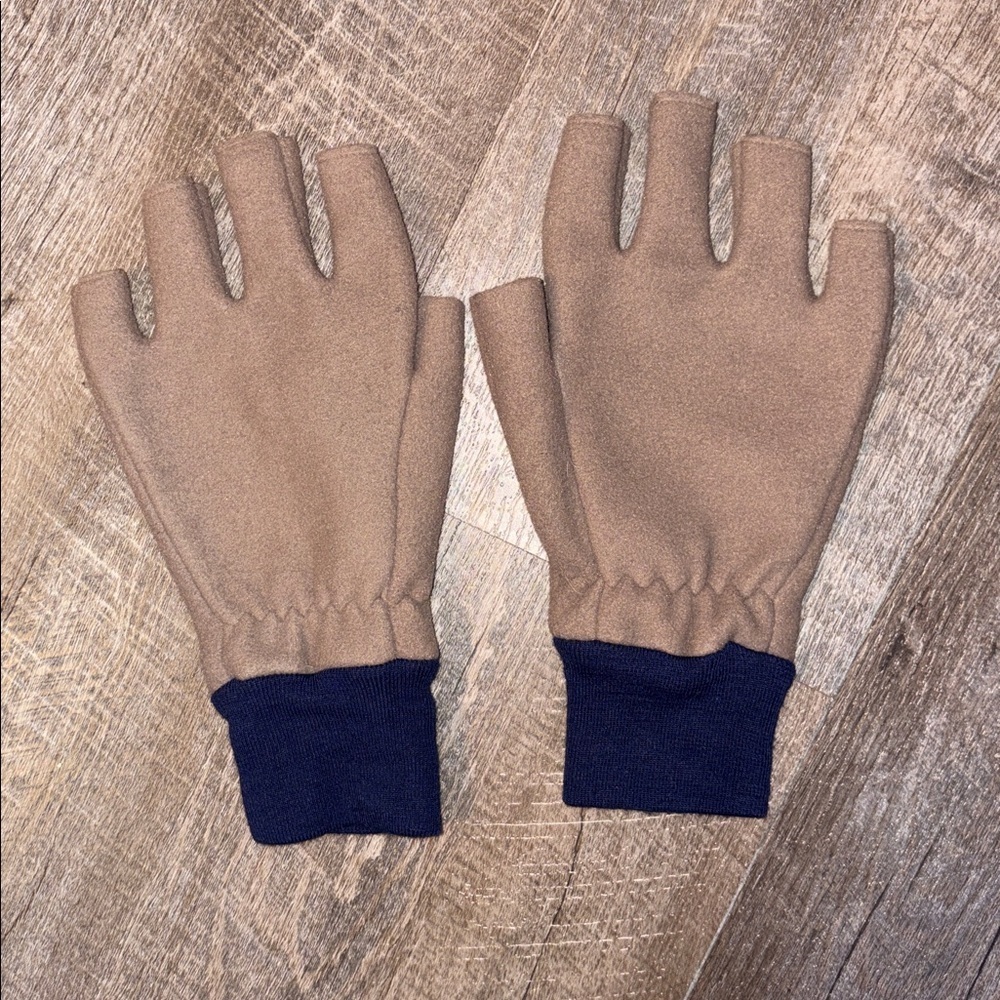 Patagonia Tan with Navy Cuff Fleece Open Finger Gloves size S